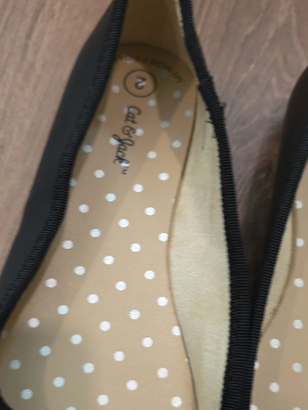 Cat & Jack Girl's Black Bow Ballet Flats. Size 2